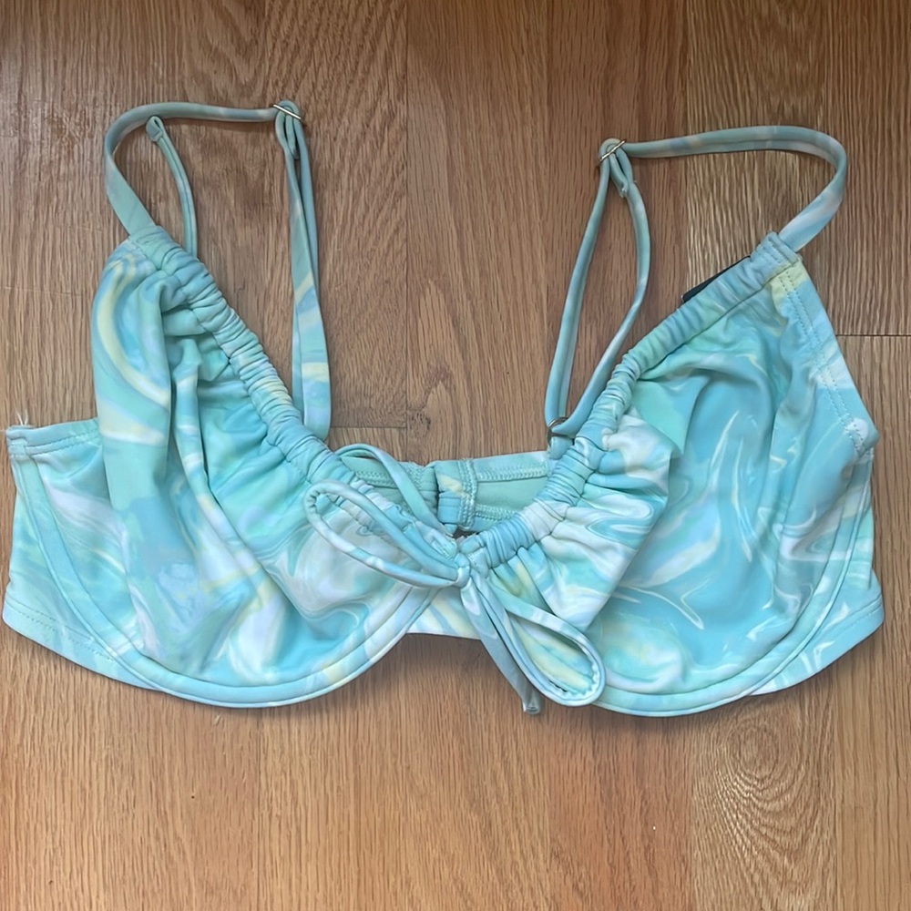 Hollister bikini top